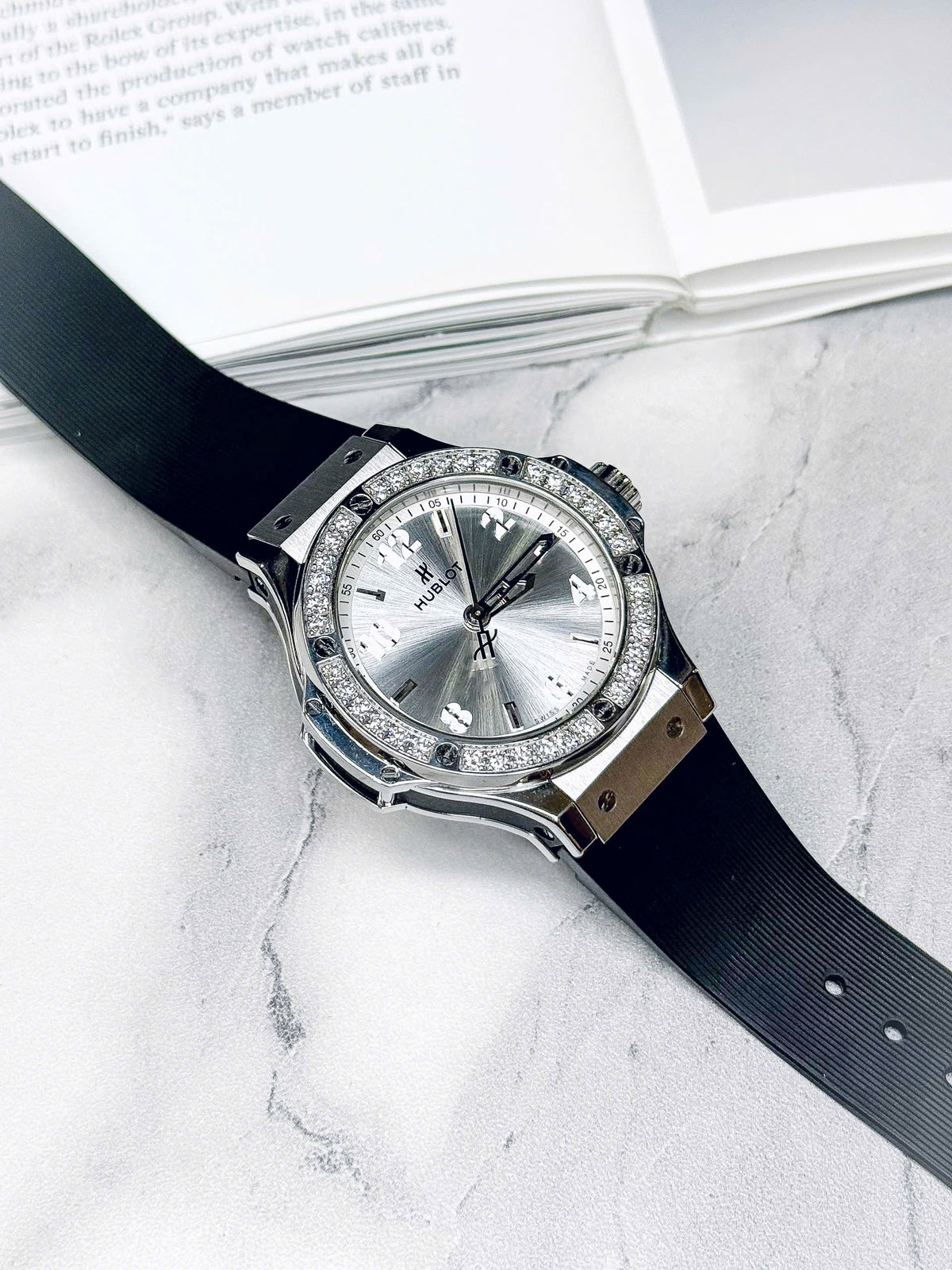 Hublot Big Bang Steel Diamonds 38mm (Silver Kim Cương Zin)