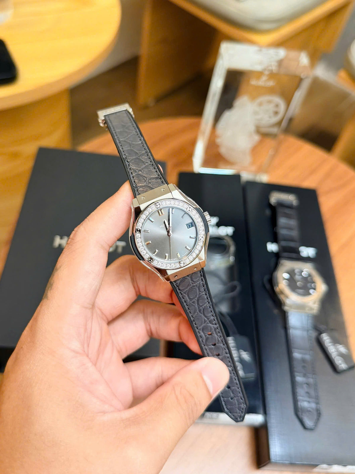 Hublot Classic Fusion Titanium Racing Grey Diamonds 33mm