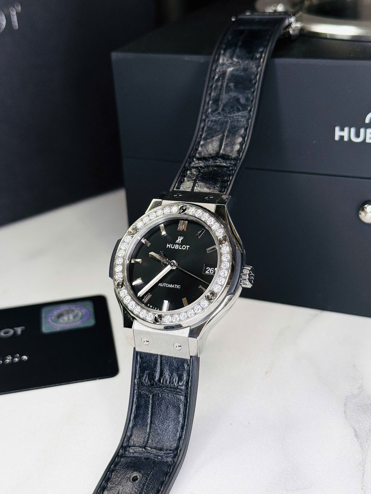 Hublot Classic Fusion Titanium Diamonds Black 38mm (2019/2020)