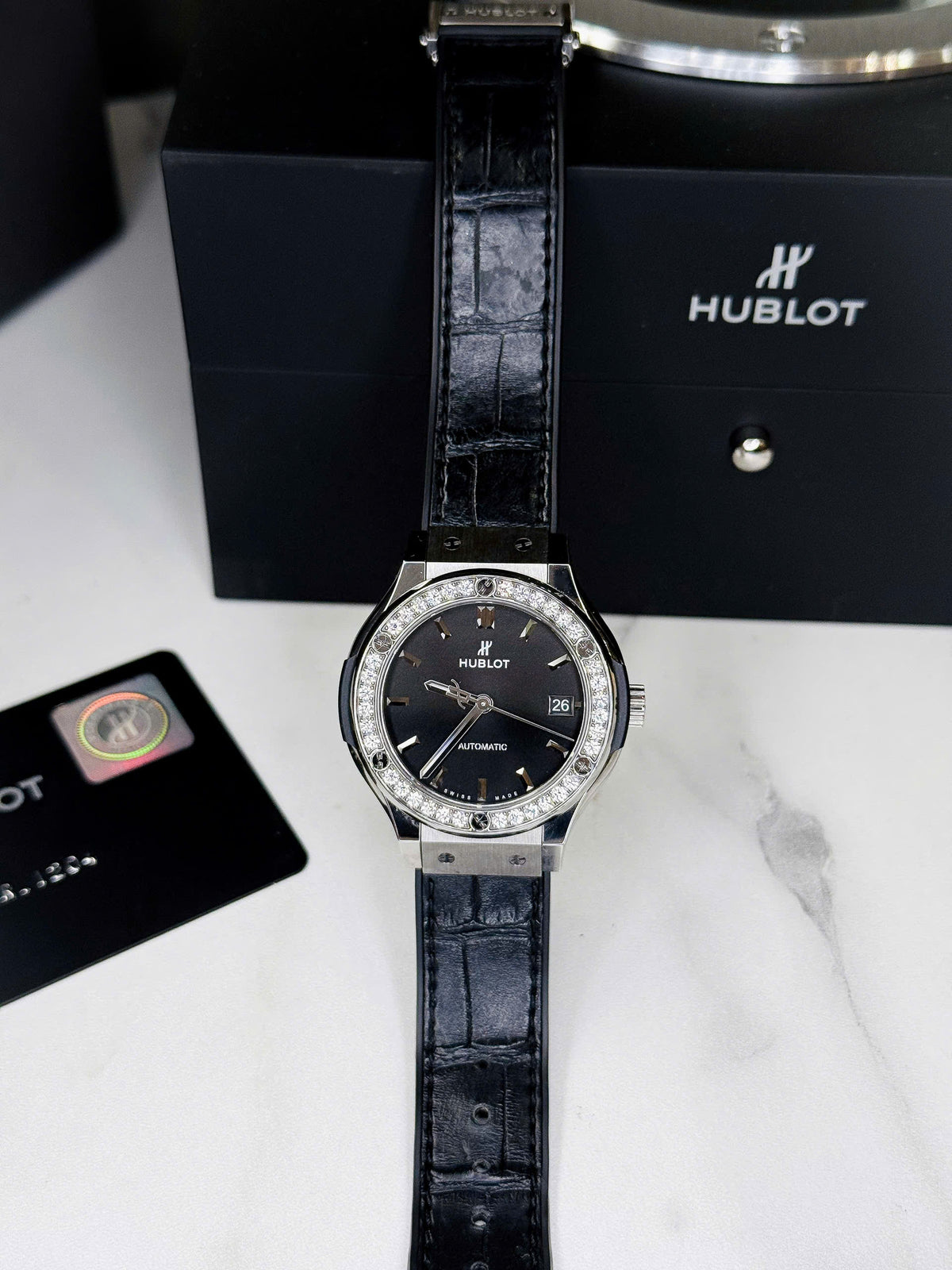 Hublot Classic Fusion Titanium Diamonds Black 38mm (2019/2020)
