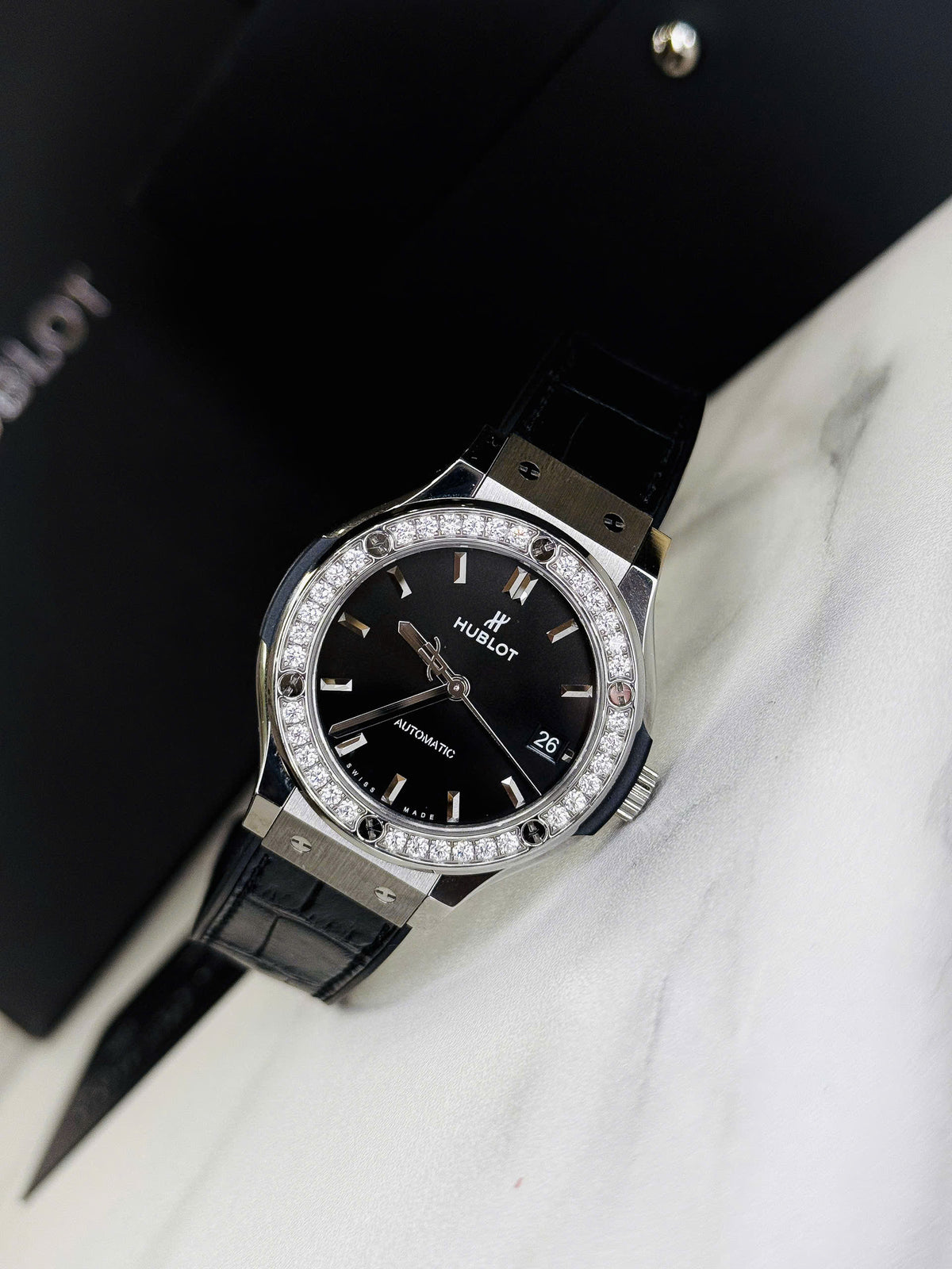 Hublot Classic Fusion Titanium Diamonds Black 38mm (2019/2020)