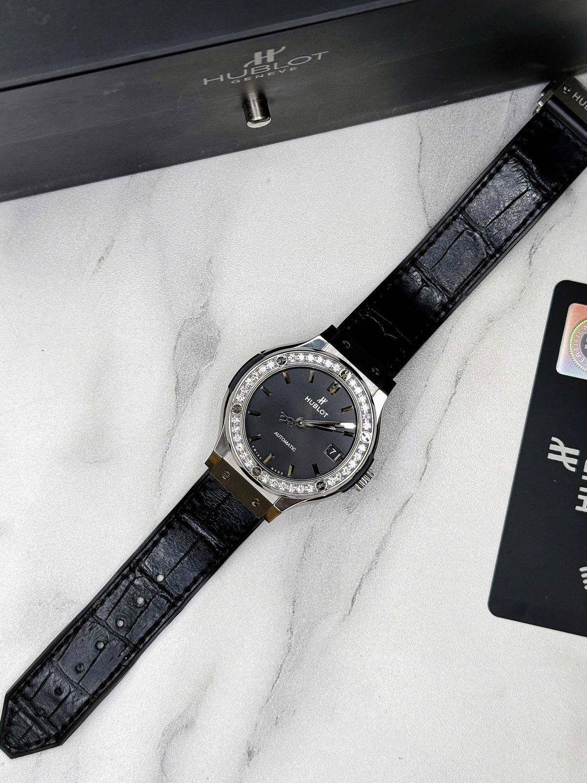 Hublot Classic Fusion Titanium Diamonds Black 38mm (2019/2020)