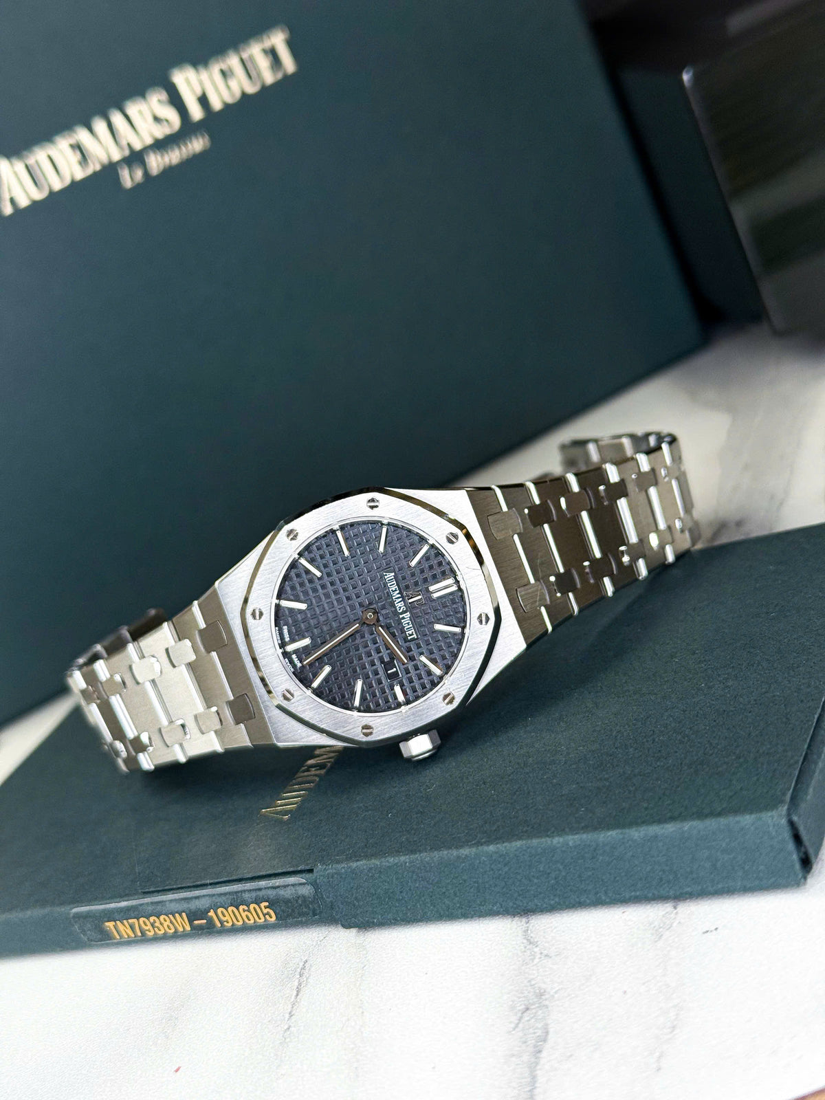 Audemars Piguet Royal Oak 67650ST Black Dial