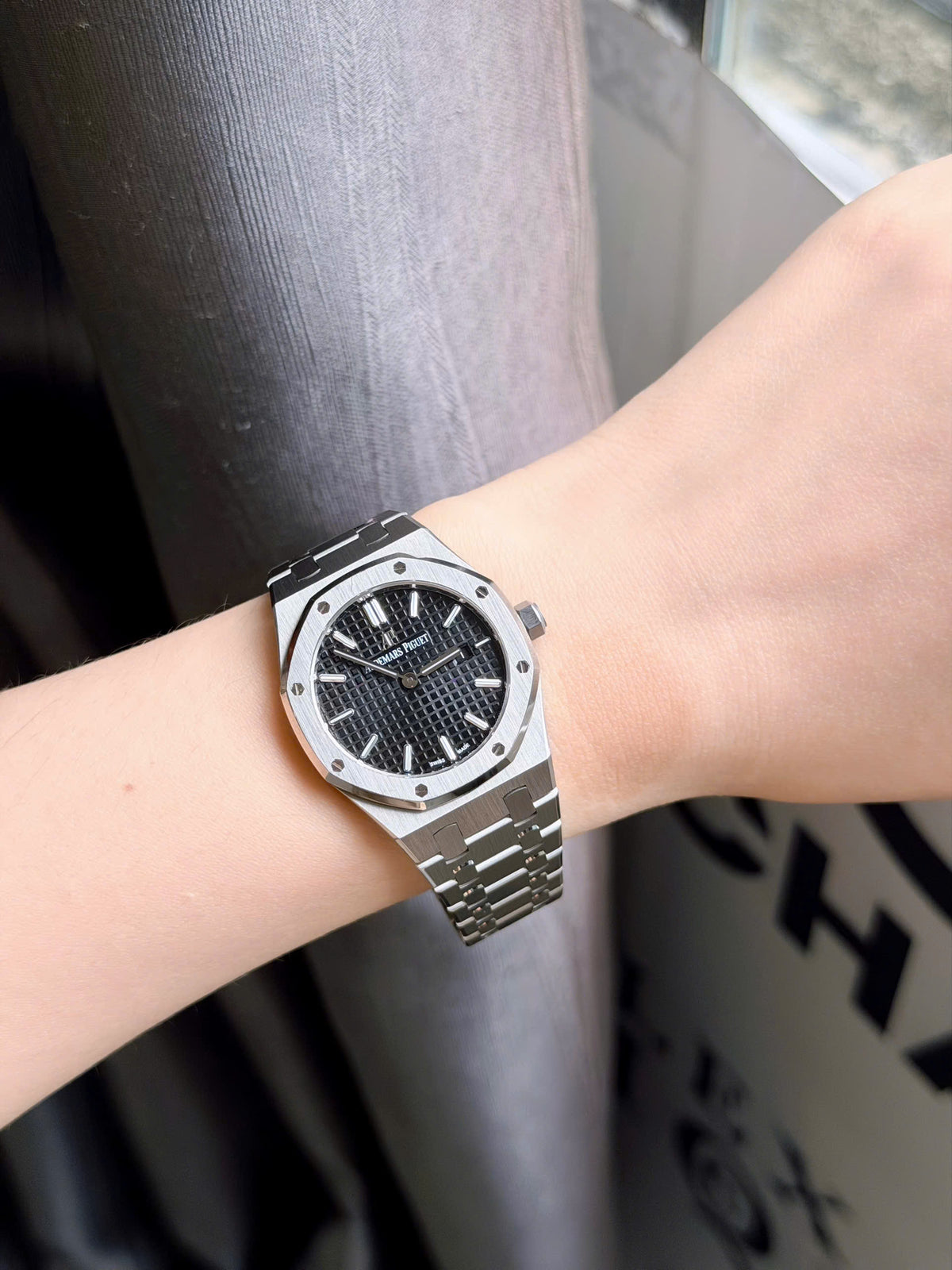 Audemars Piguet Royal Oak 67650ST Black Dial
