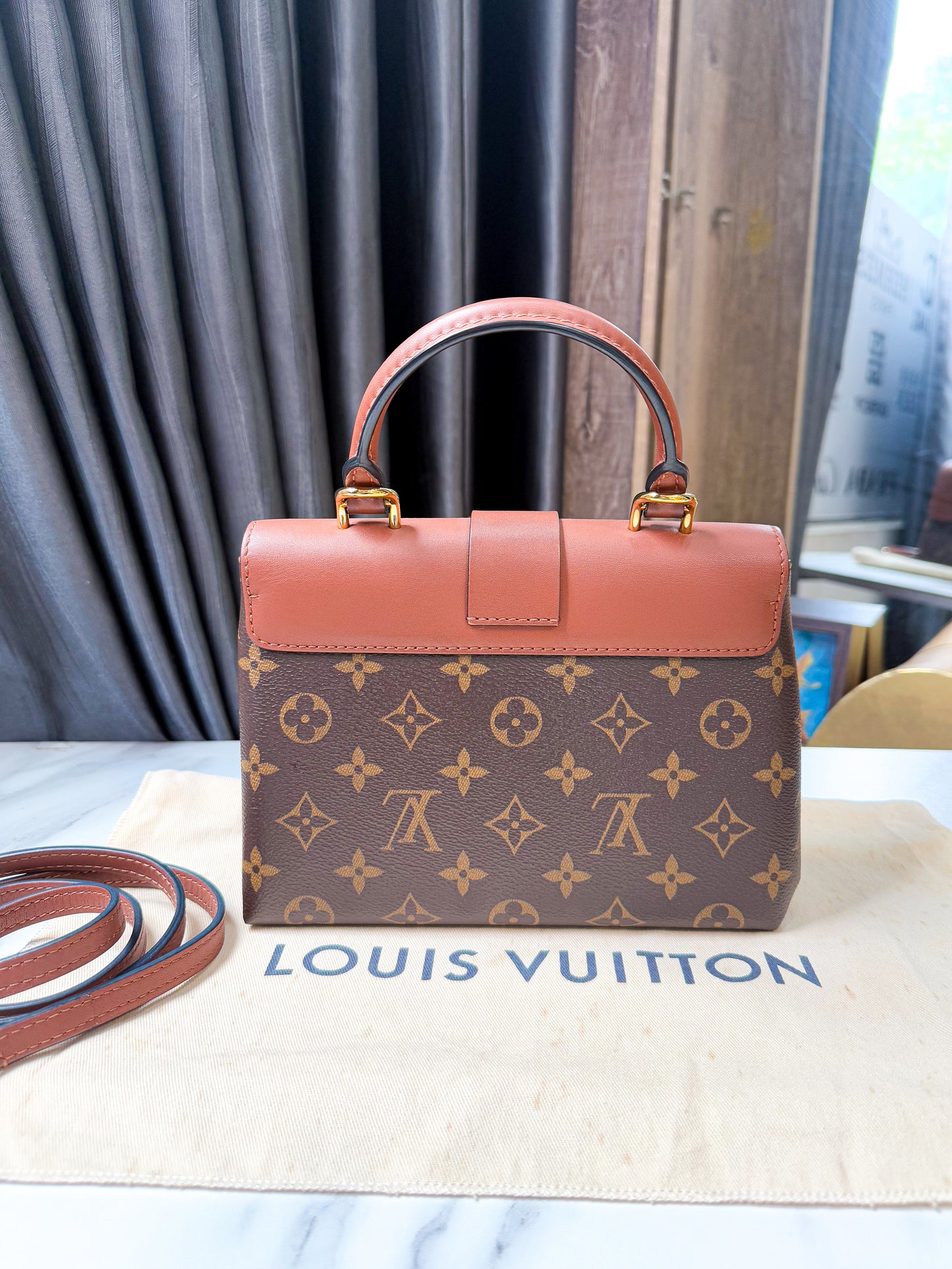 A LV Locky BB Nâu