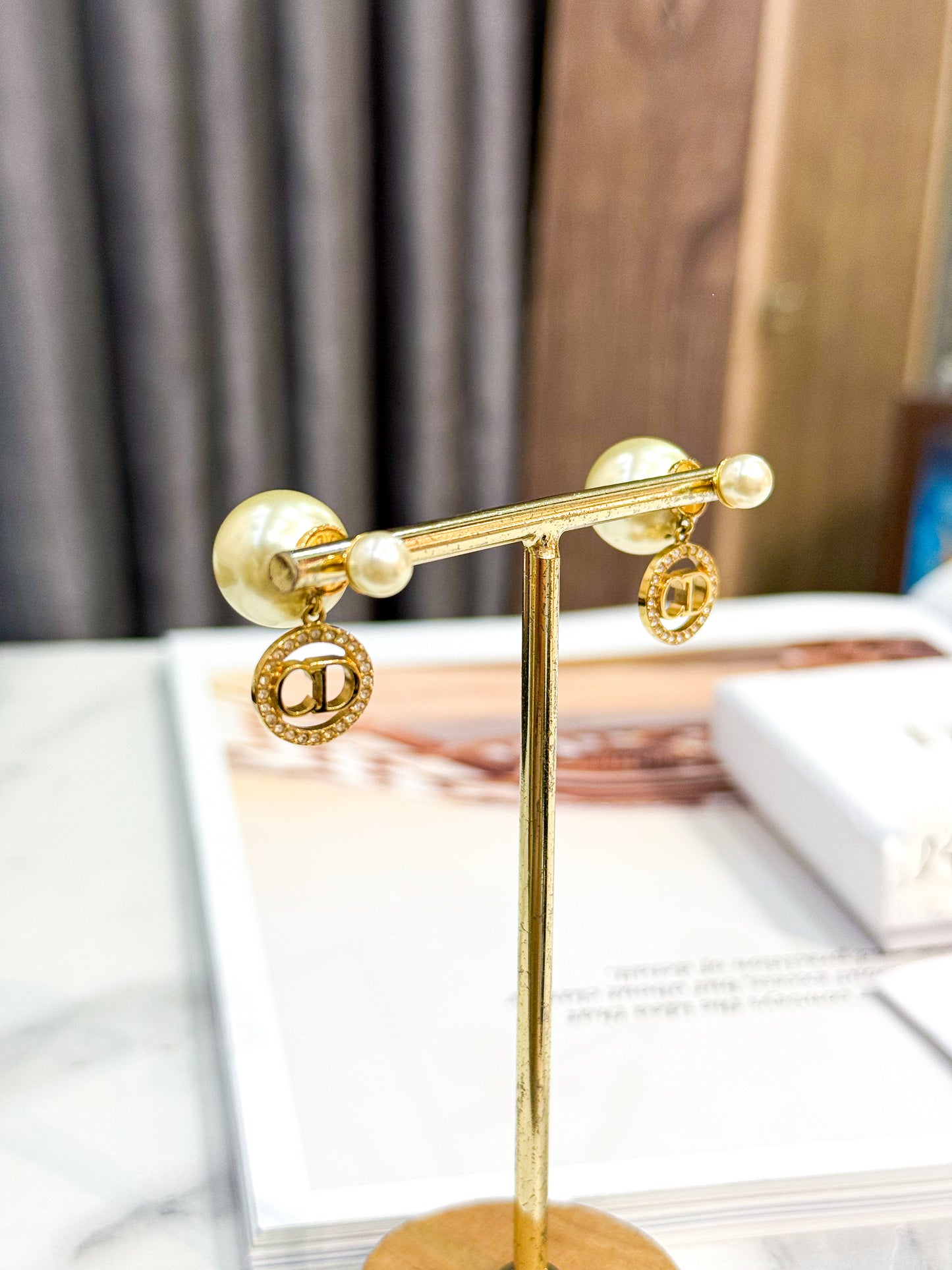 Khuyên Tai Dior D45