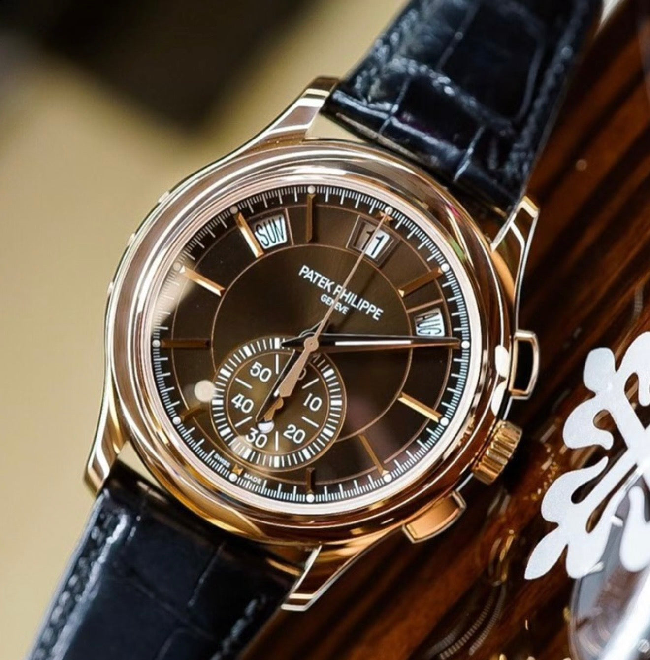 Đồng Hồ Patek Philippe 5905R Chocolate Dial