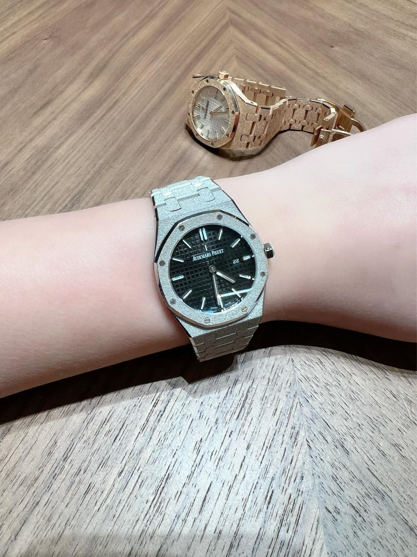 Đồng Hồ Audemars Piguet Royal Oak 67653BC size 33mm