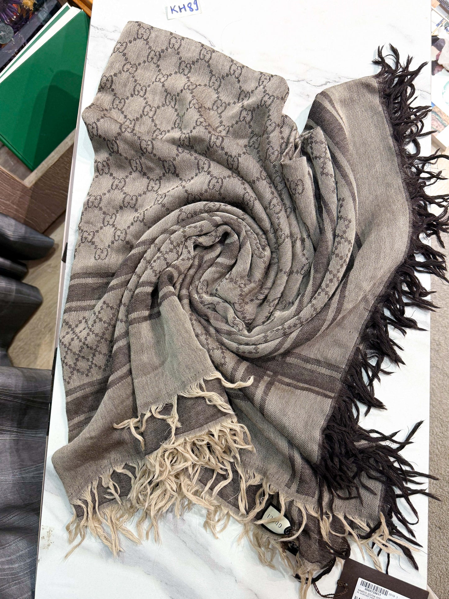 Khăn Gucci Khổ 140x 140 KH89