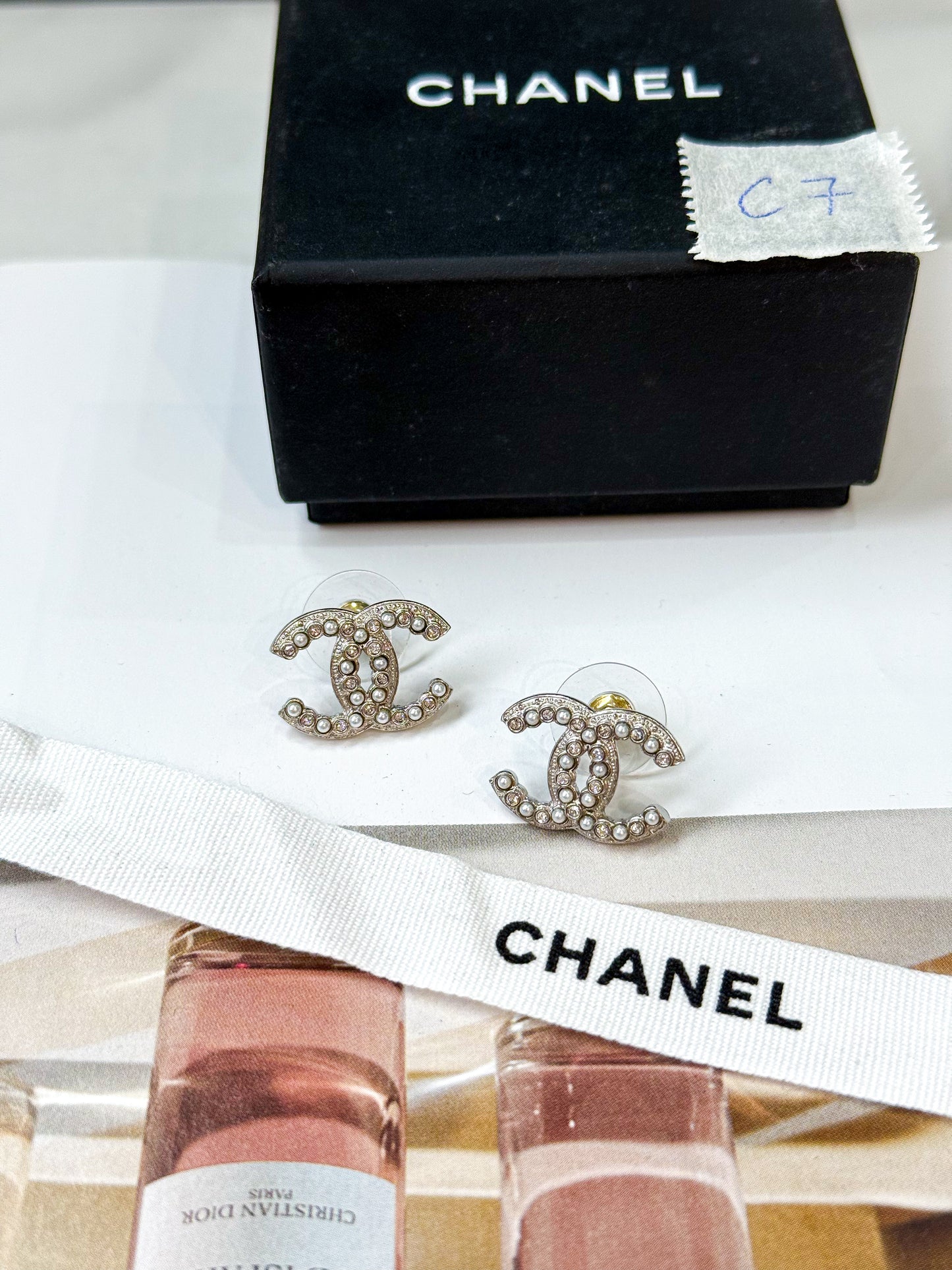 Khuyên Tai Chanel New C7