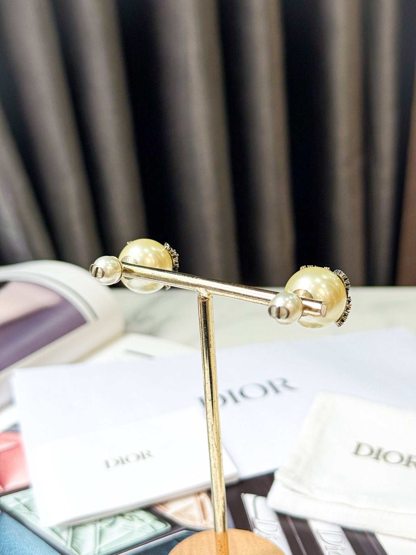 Khuyên Tai Dior New D24