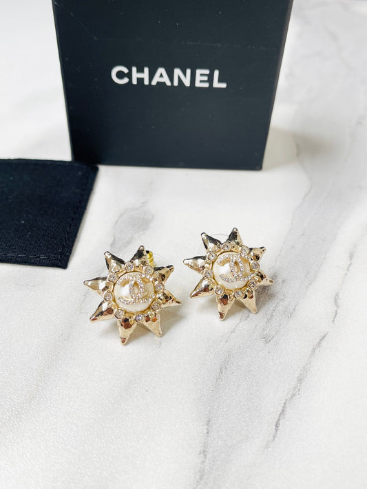 Khuyên Tai Chanel New