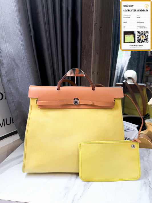 A Hermes Herbag Size 39