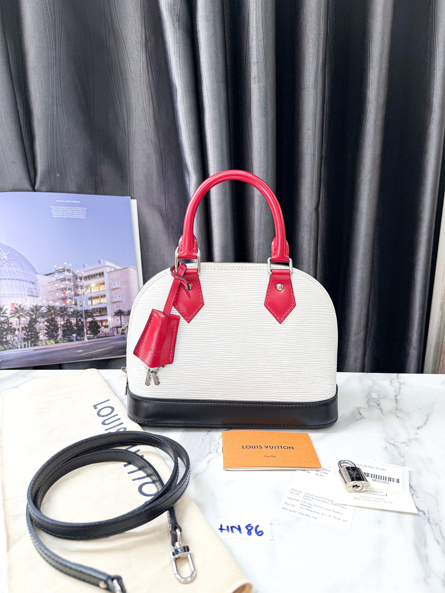 A A LV Alma BB Epi Tri Color HN86