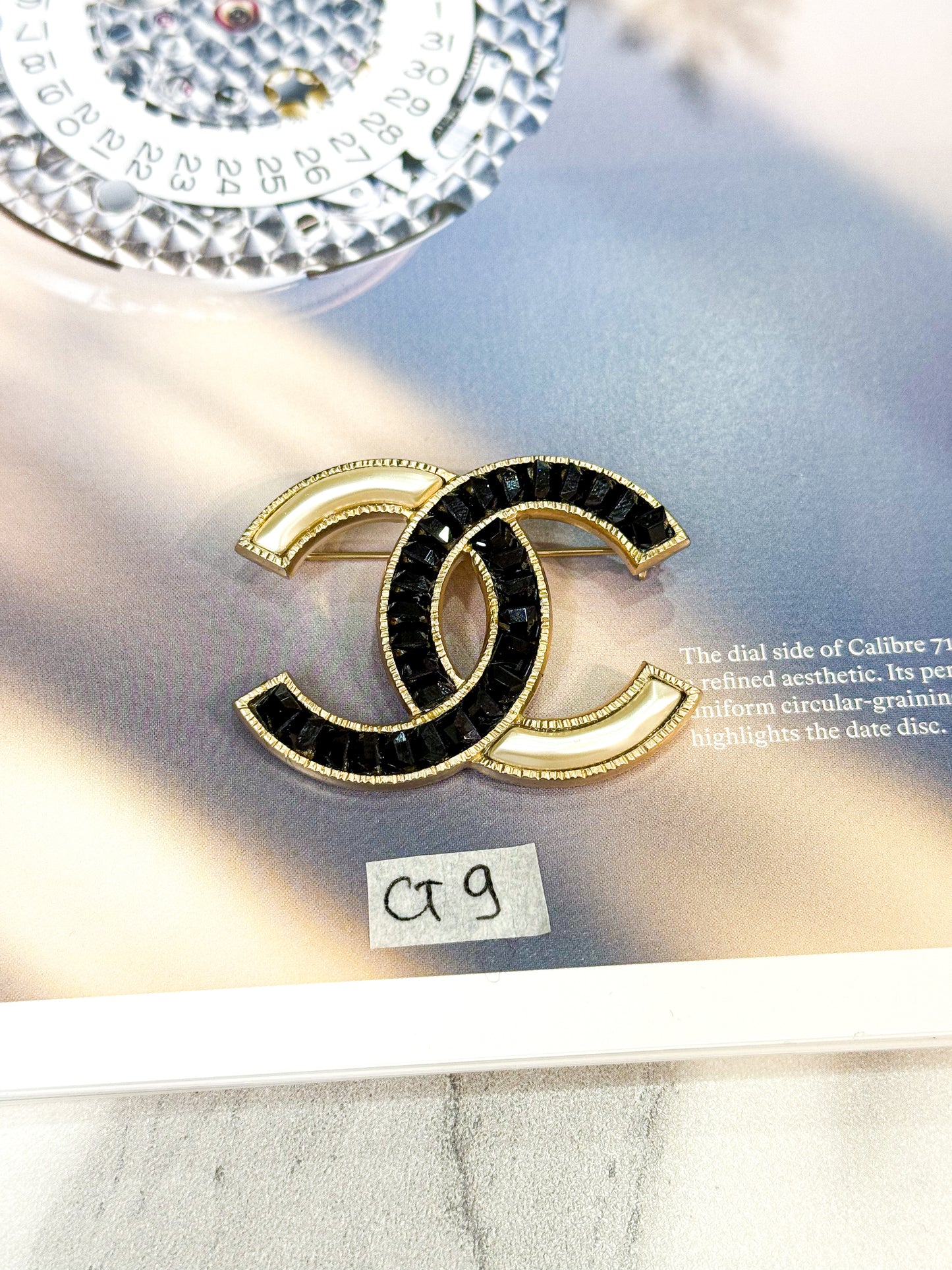 Cài Áo Chanel Used CT9
