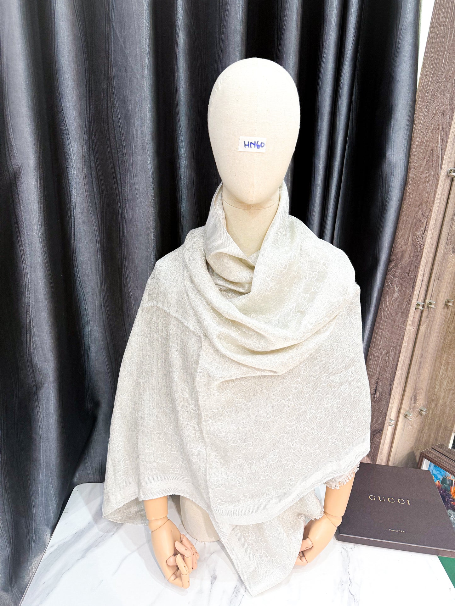 Khăn Gucci HN60 20/11