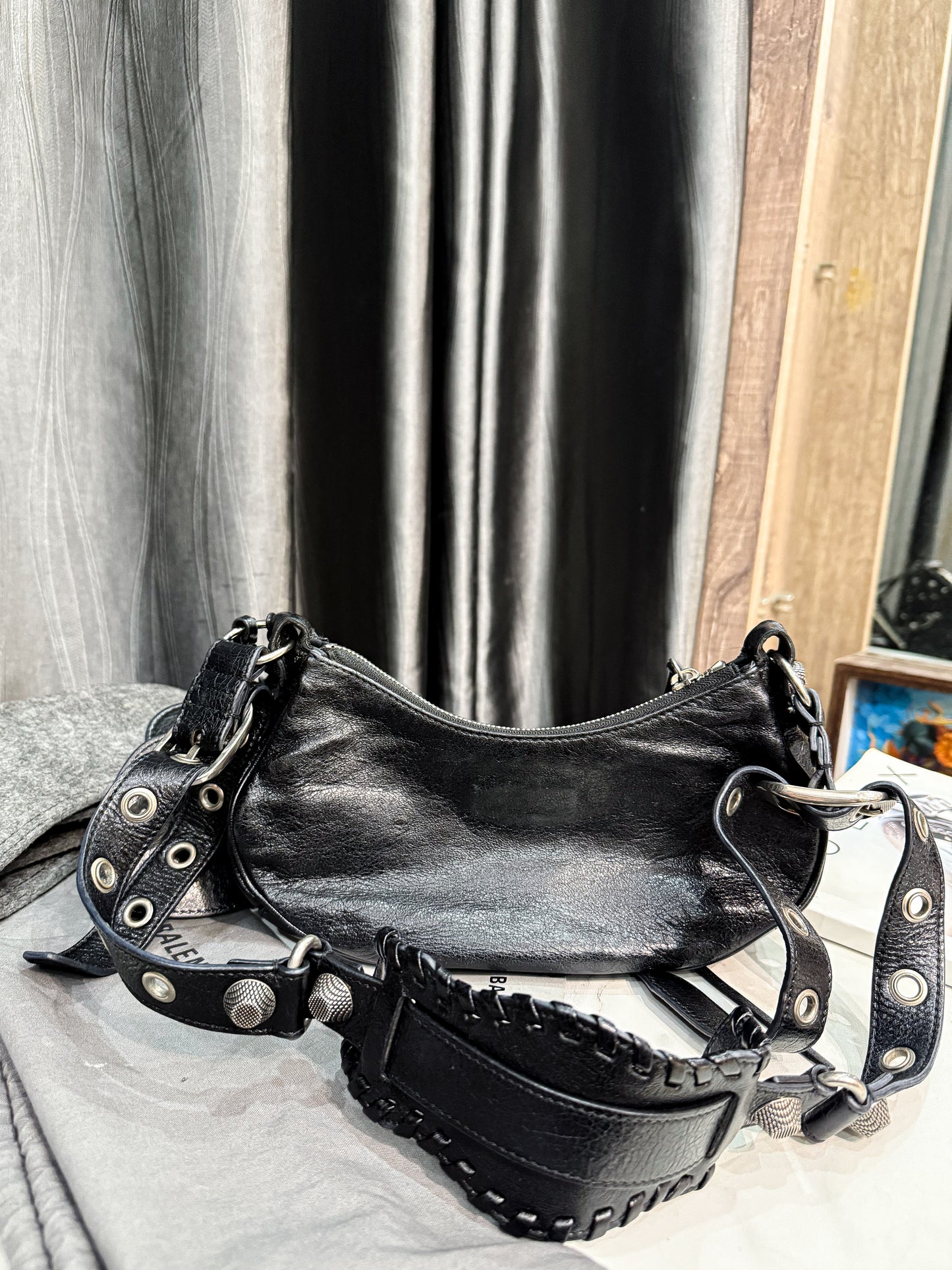 Balenciaga Le Cagole XS Đen