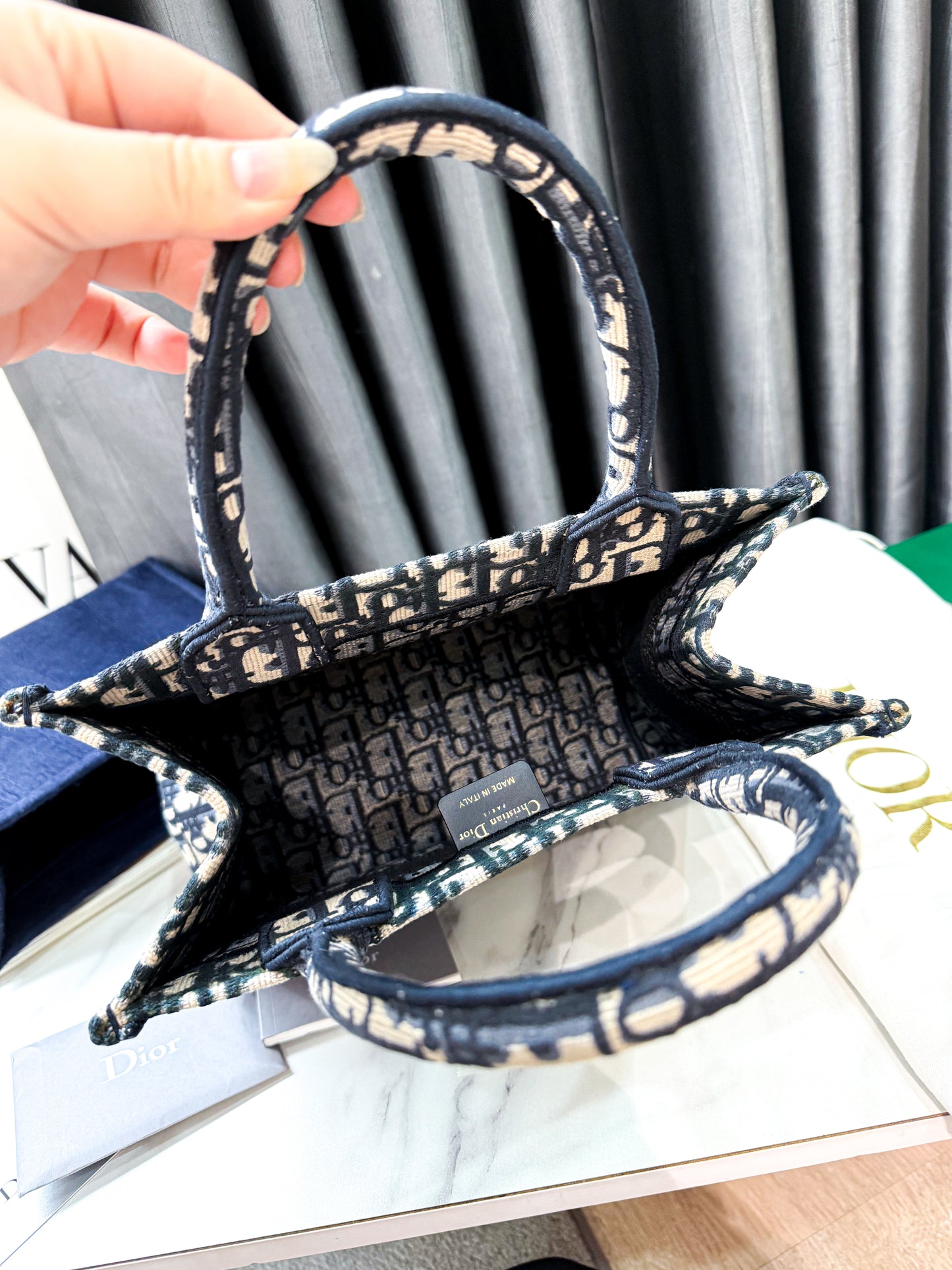 Dior Book Tote Size S