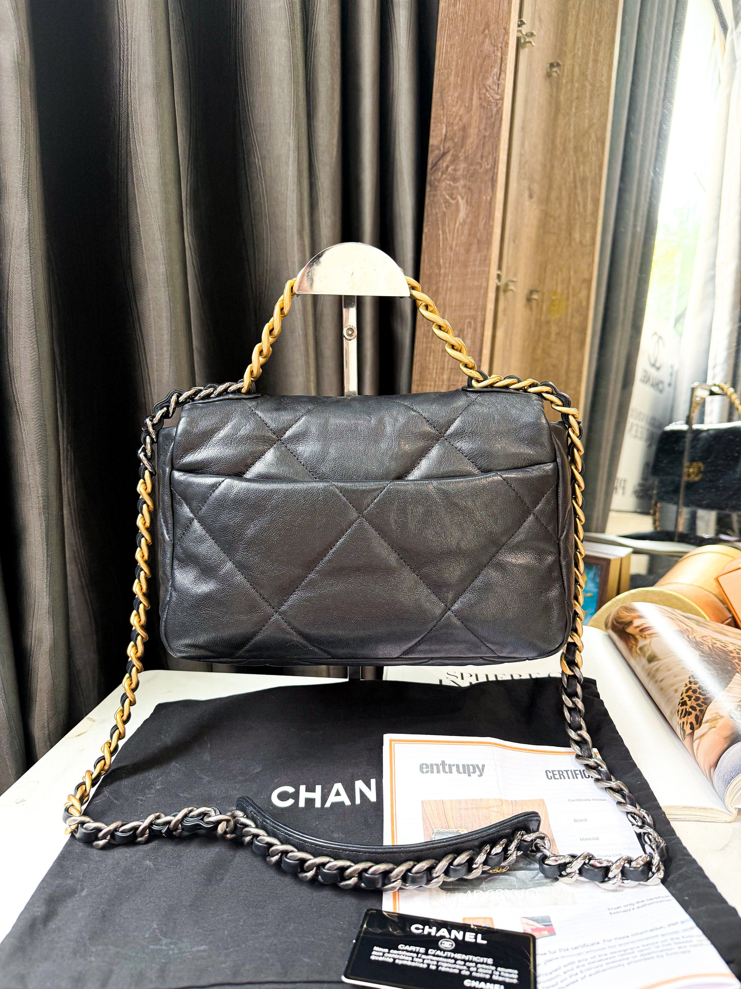 A A Chanel C19 Đen Size S