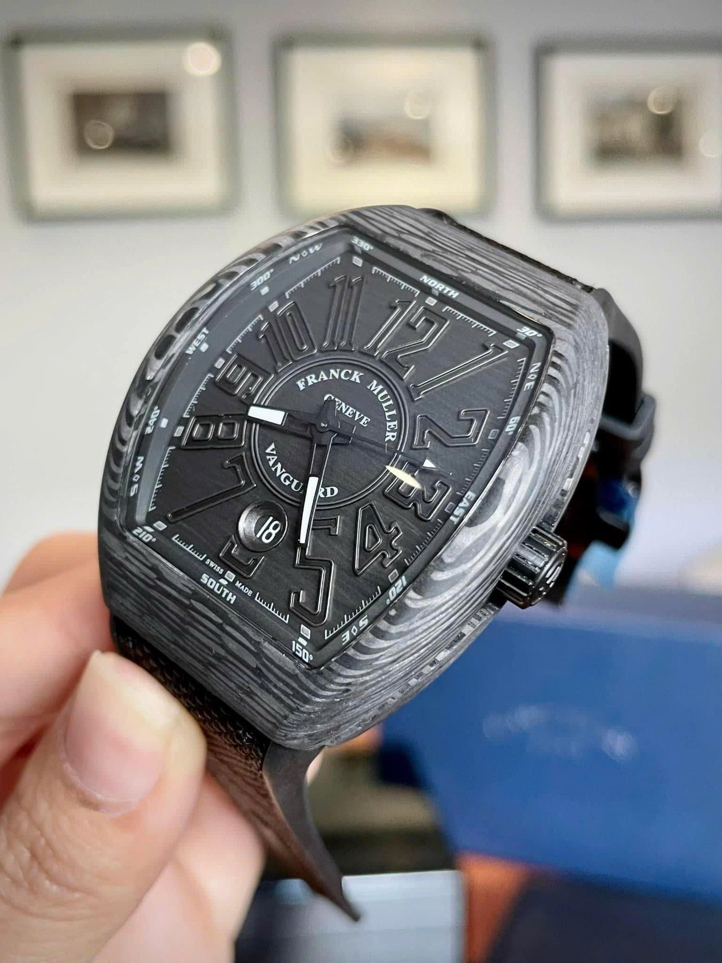 Đồng Hồ Franck Muller V41 Carbon