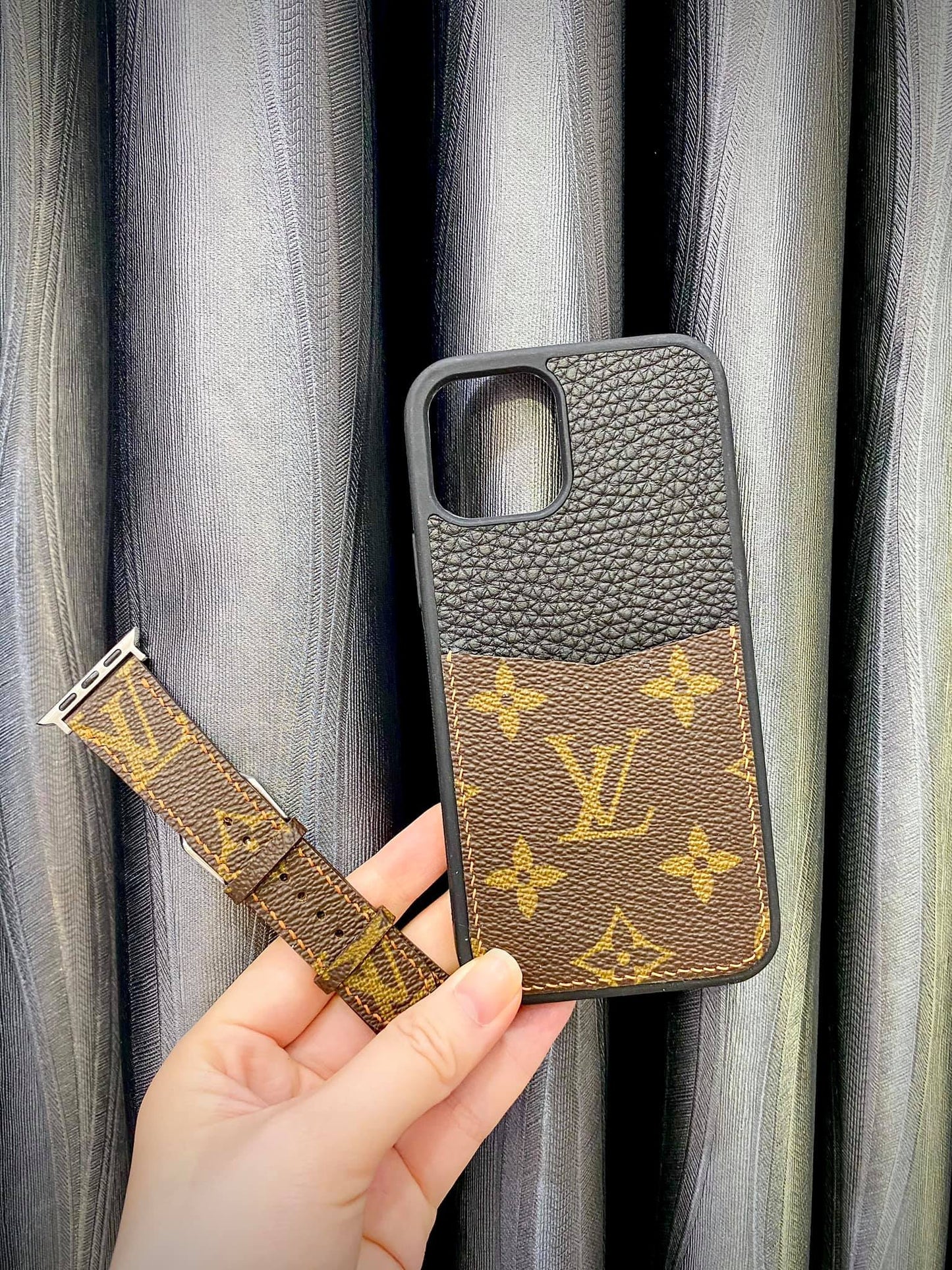 Ốp LV Handmade Từ Da Túi LV Auth