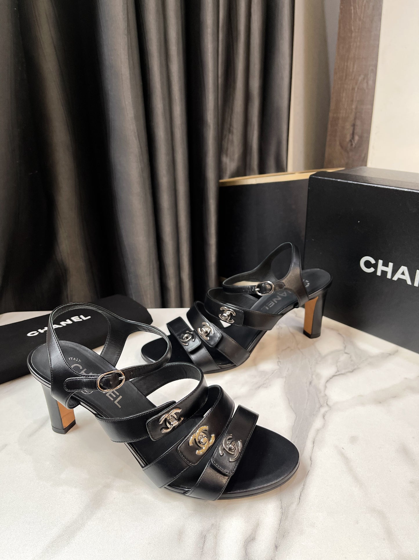 Sandal Chanel Hot Size 38.5