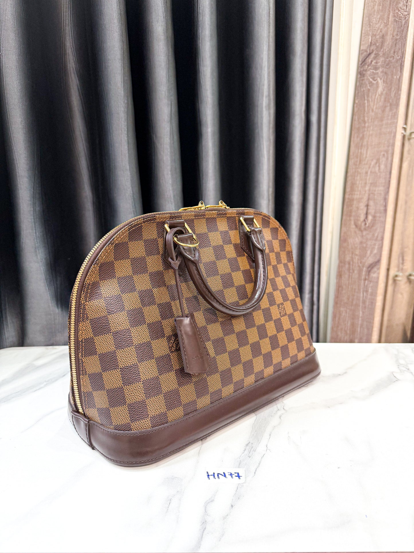LV Alma Damier PM