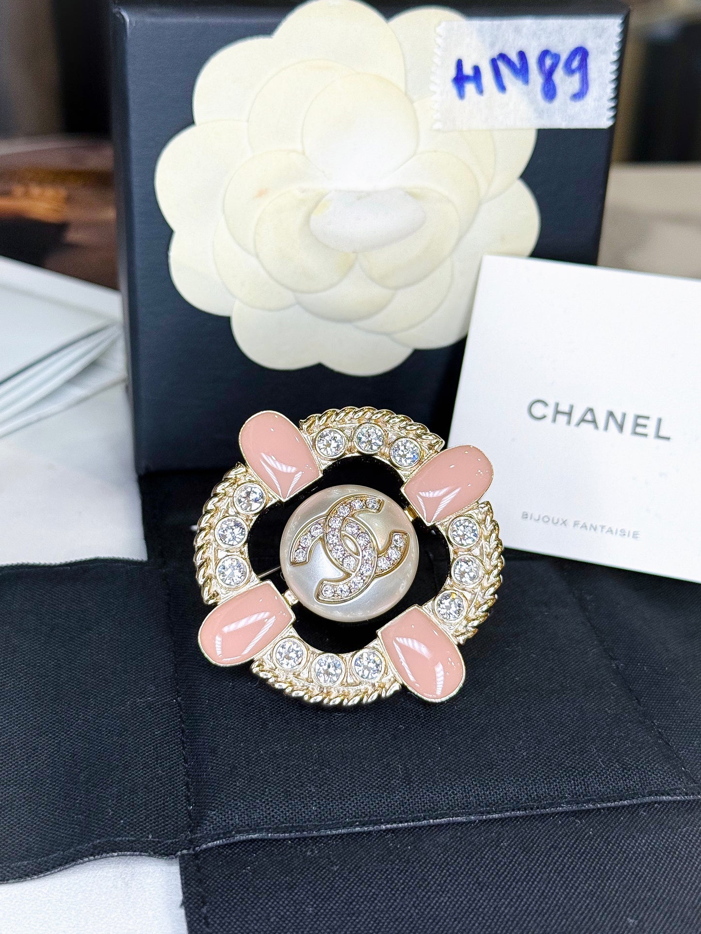 Cài Áo Chanel Newl HN89