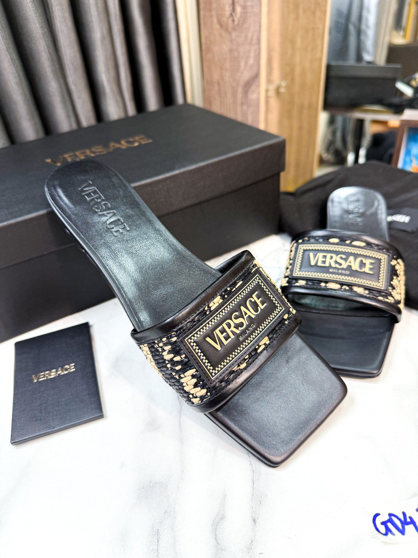 Dép Versace New Size 38 GD43