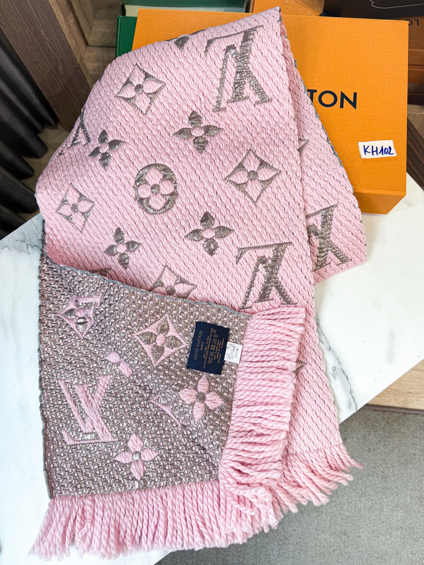 Khăn LV Len Ánh Kim Hồng KH102 8/1