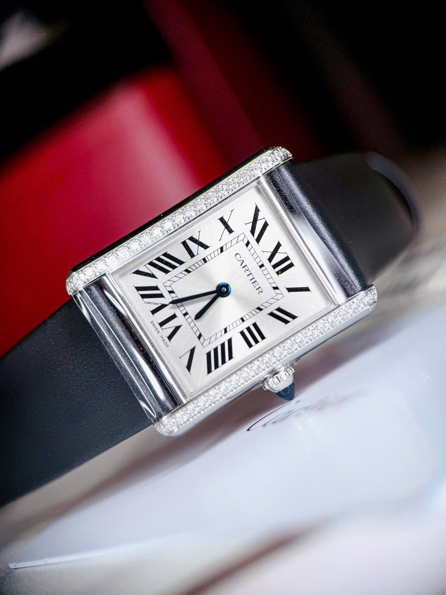 Đồng Hồ Cartier Tank Must Size M W4TA0030