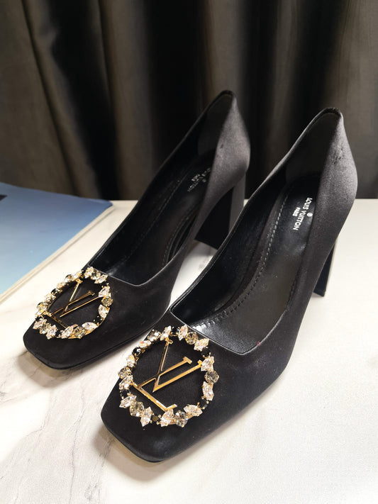 LV Pump Chất Satin