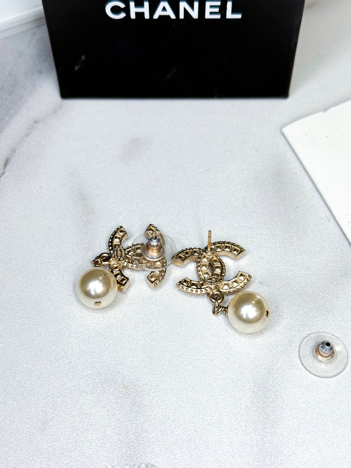 Khuyên Tai Chanel Used C27