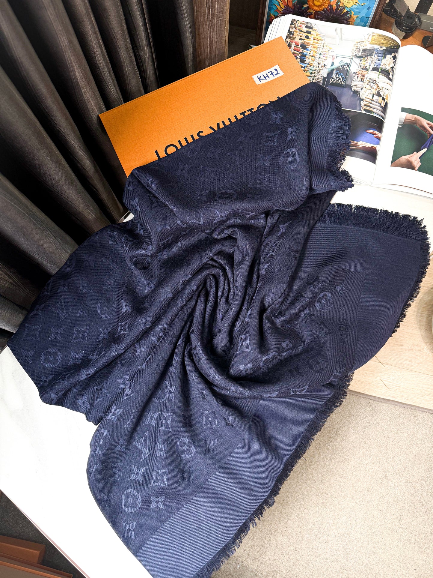 Khăn LV Xanh Than KH72 5/12