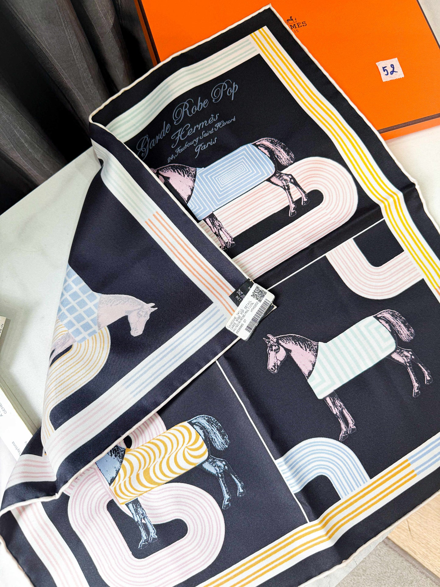 Khăn Lụa Hermes Khổ 40x42 HN52 5/11