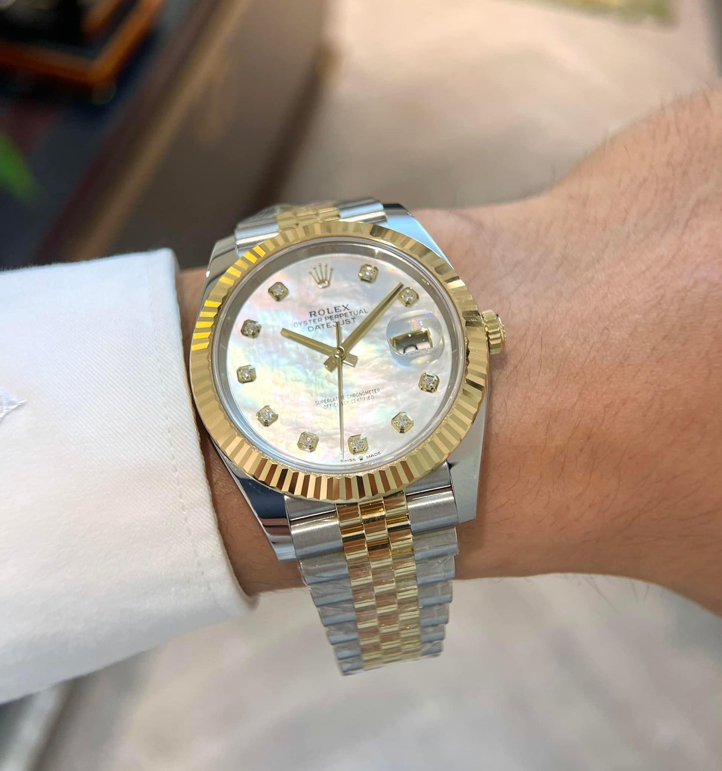 Đồng Hồ Rolex DateJust 126333 MOP