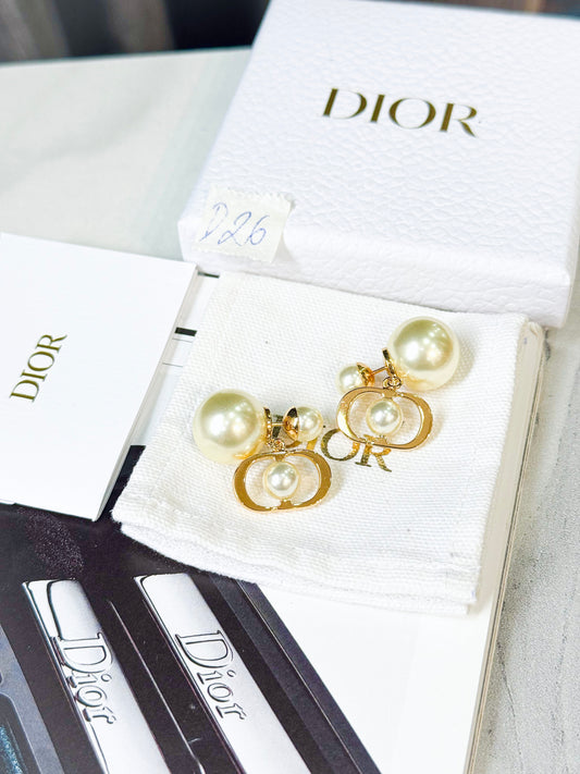 Khuyên Tai Dior New D26