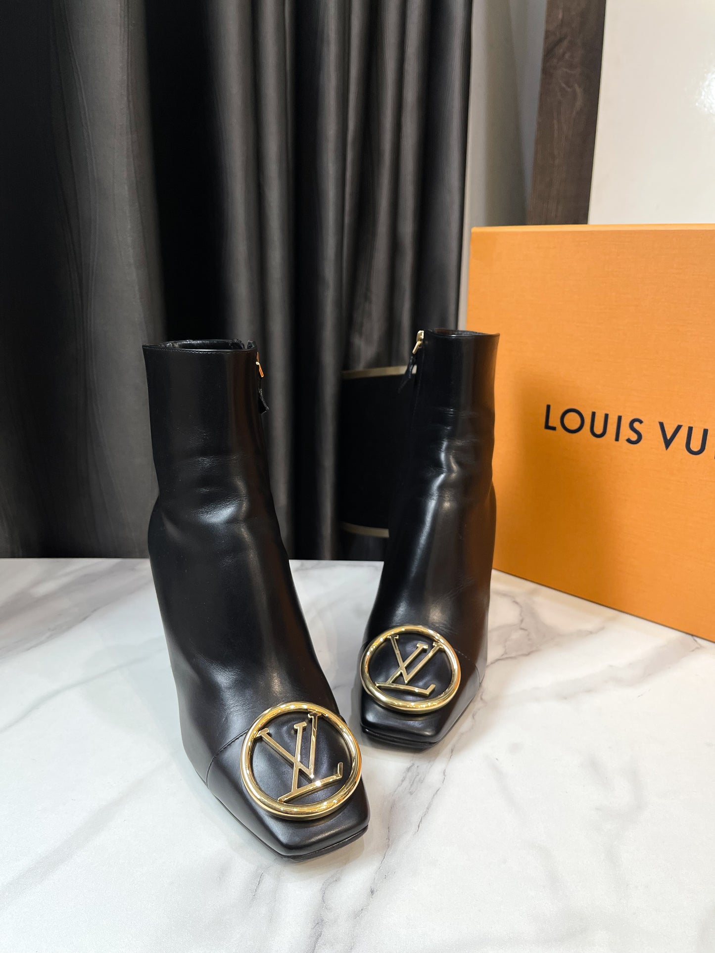 Boot LV Đen Size 37.5