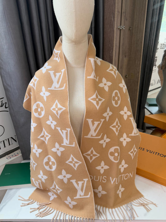 Khăn Len LV Begie 14/5
