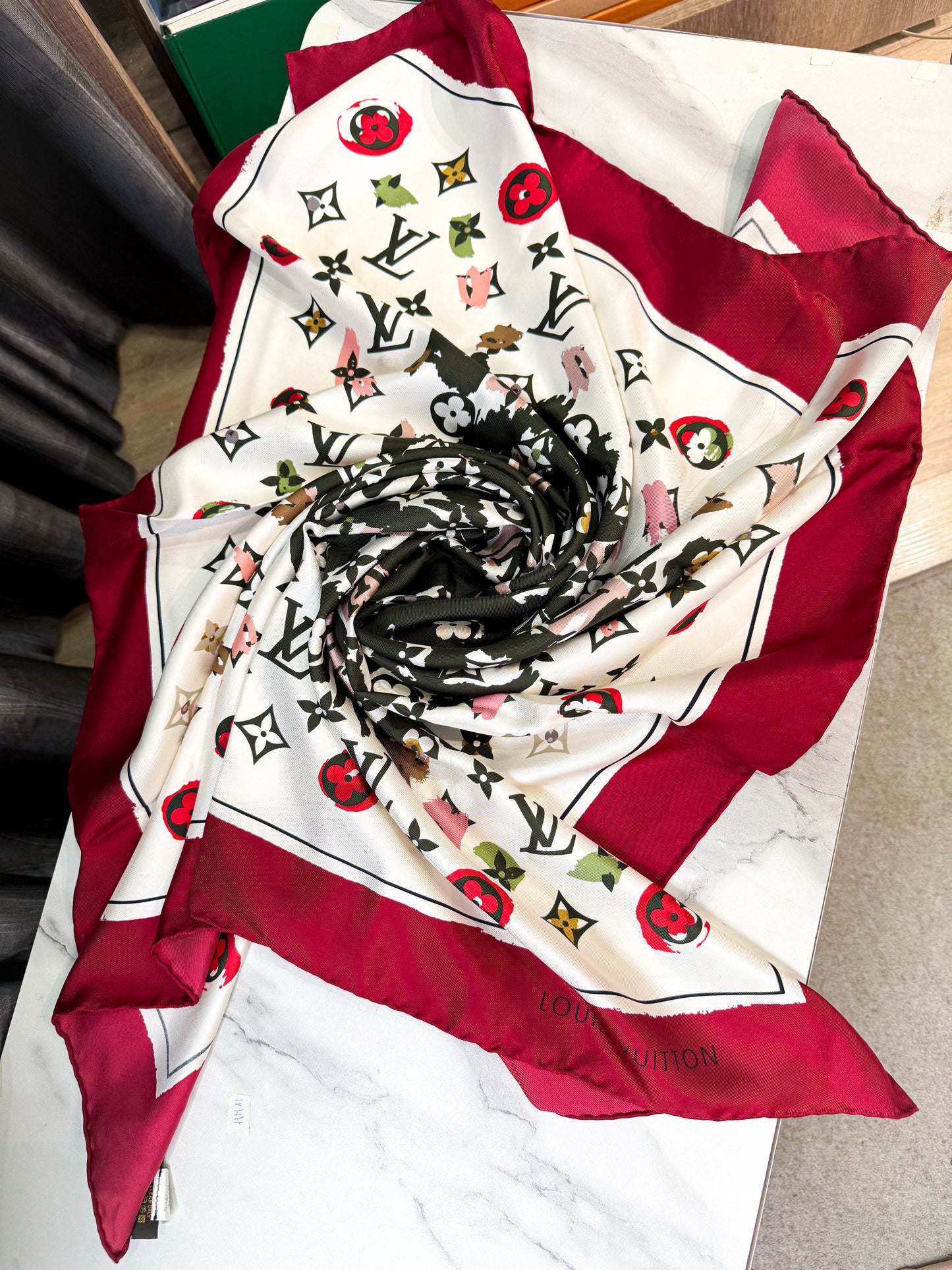 Khăn Lụa LV Khổ 90x90 HN11 25/10