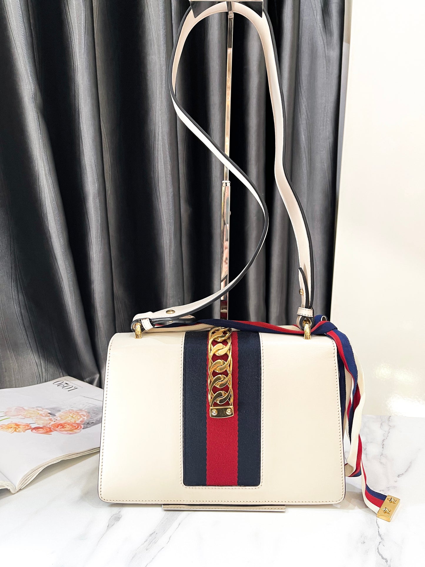 Gucci Sylvie Trắng