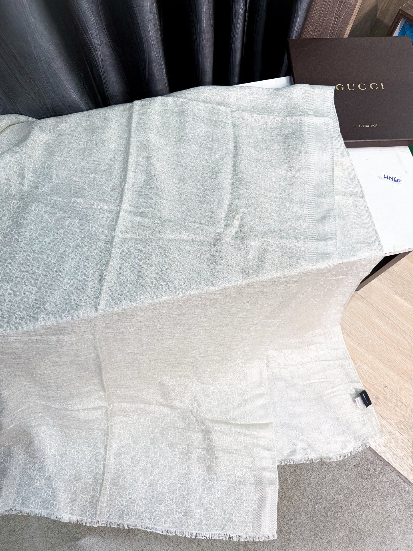 Khăn Gucci HN60 20/11