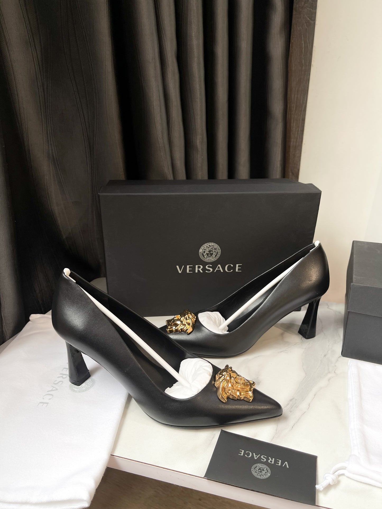 Giày Cao Gót Versace New