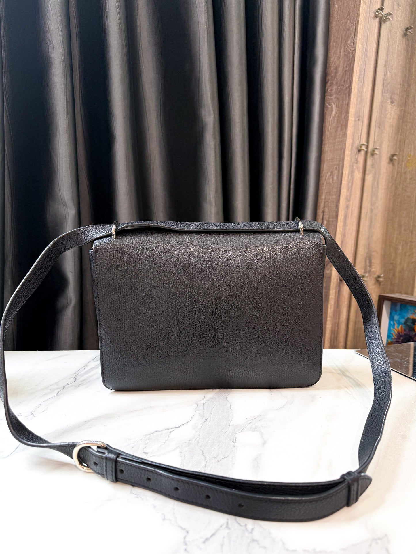 A Túi Chéo BBR Nắp Đen