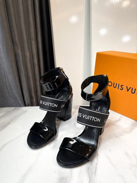 Sandal LV Quai Chun Size 36.5