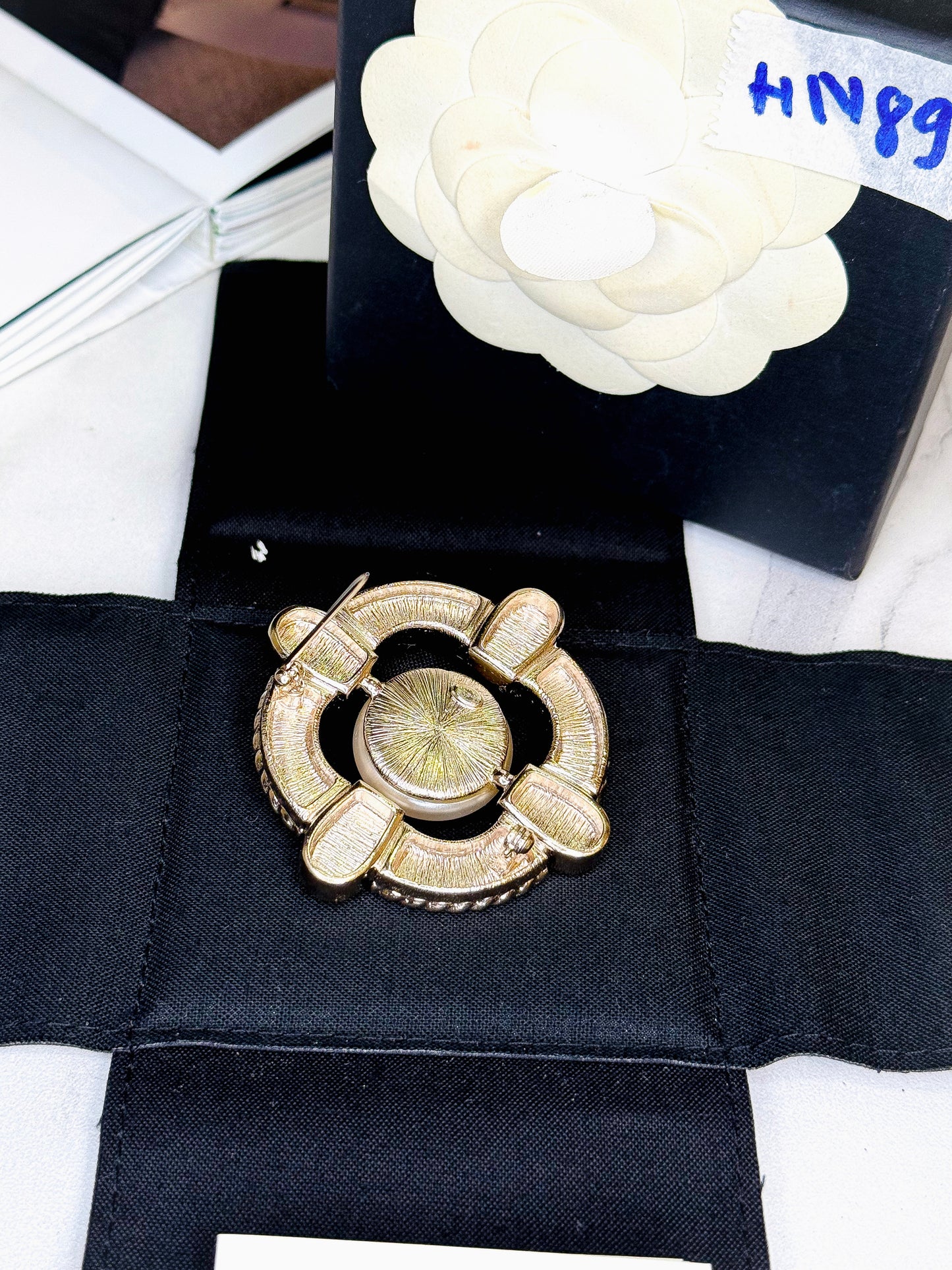Cài Áo Chanel Newl HN89