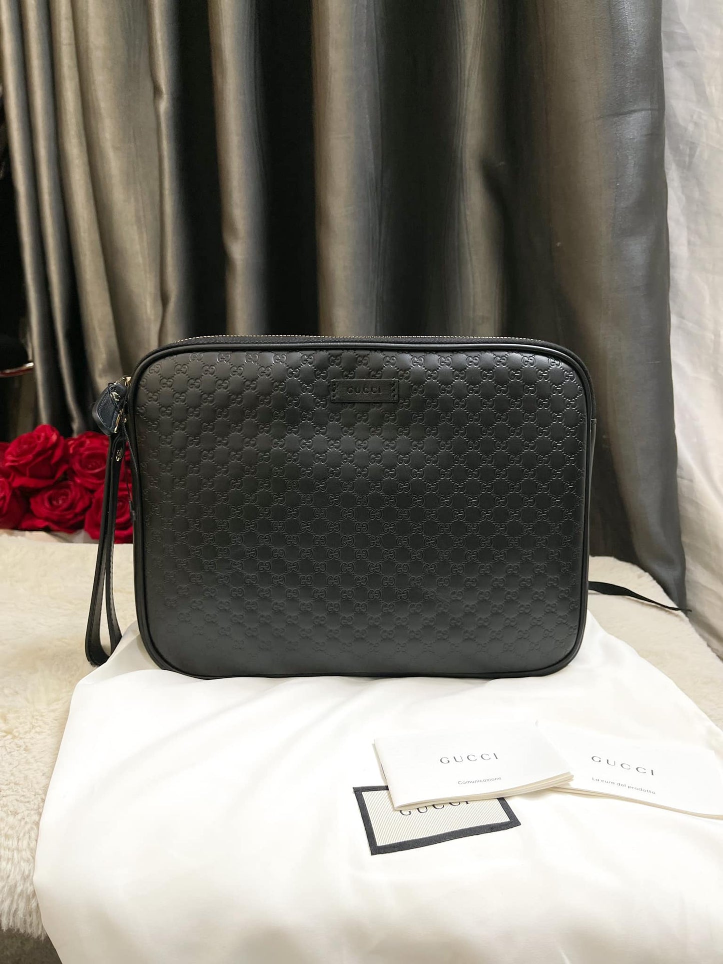 Gucci Clutch Đen Vân GG