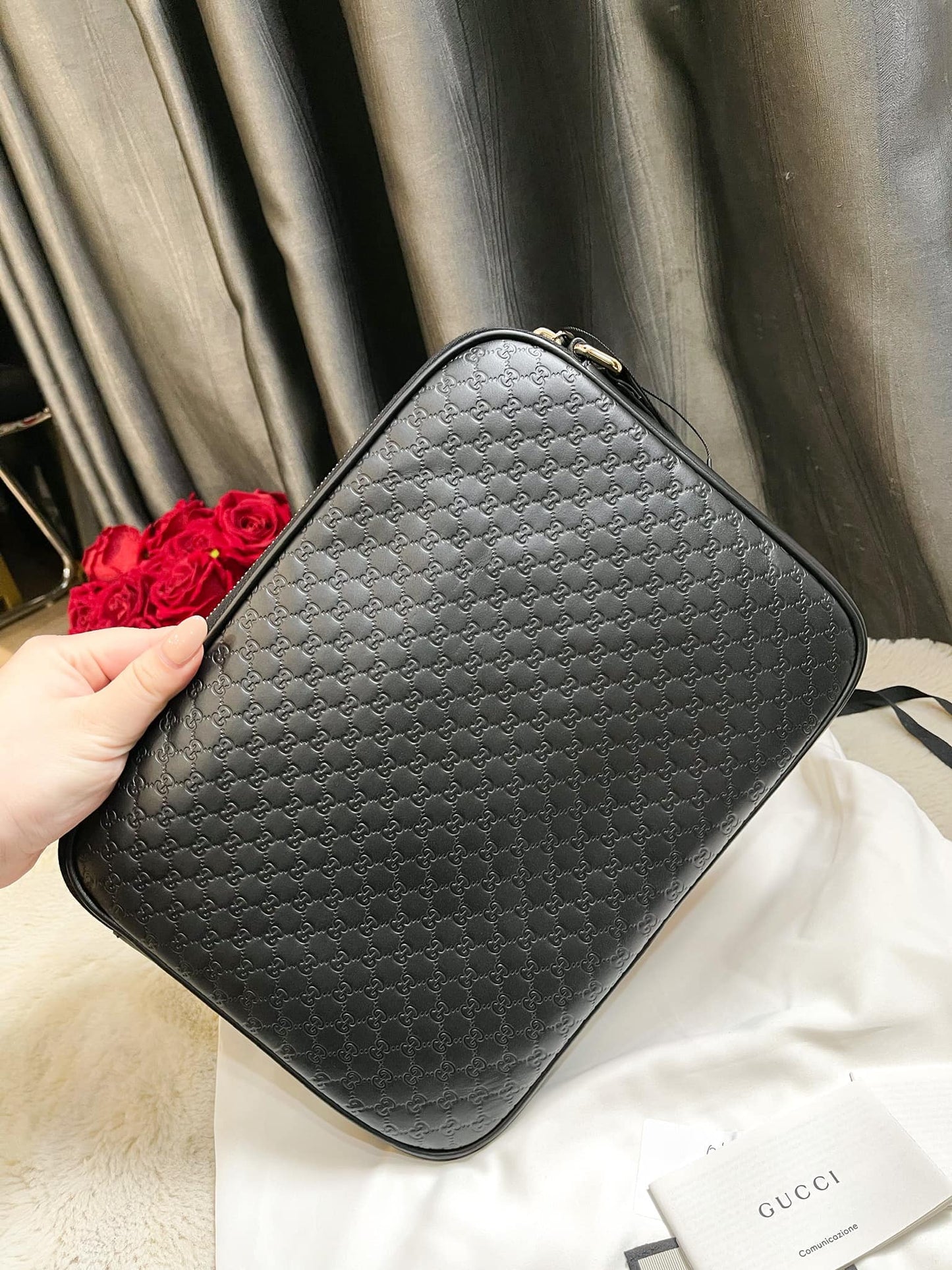 Gucci Clutch Đen Vân GG