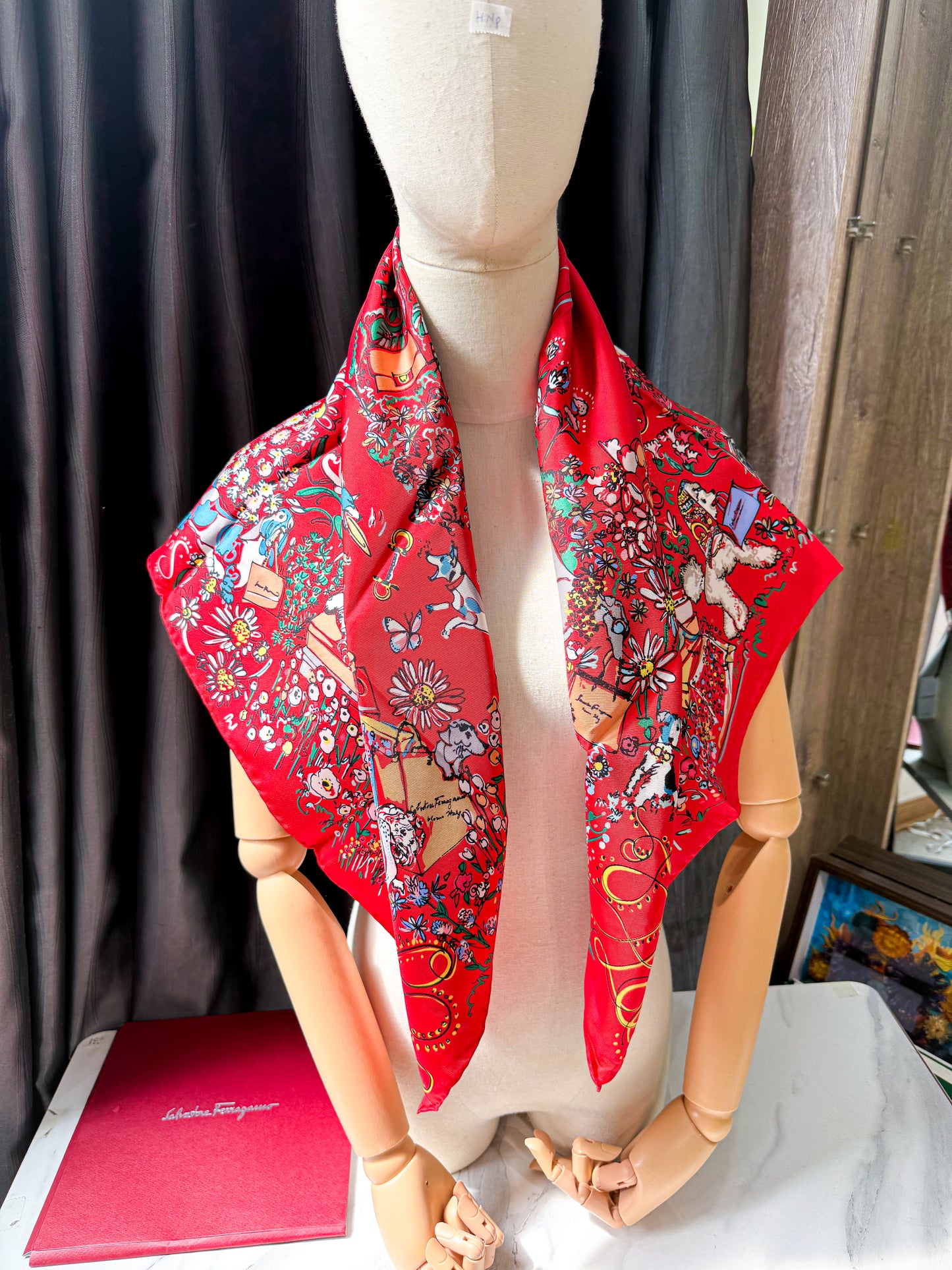 Khăn Lụa Salvatore Đỏ New HN8 25/10