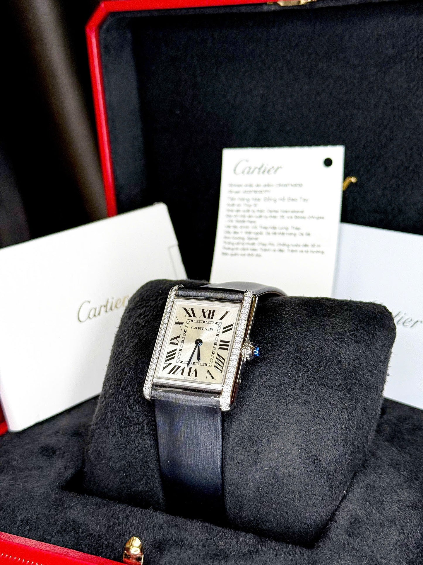 Đồng Hồ Cartier Tank Must Size M W4TA0030